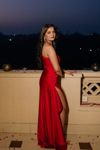 Feel my grace - red one shoulder maxi dress