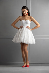 Dreaming - white voluminous strapless mini dress